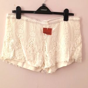 NWT Mossimo Crochet White Shorts, size XL